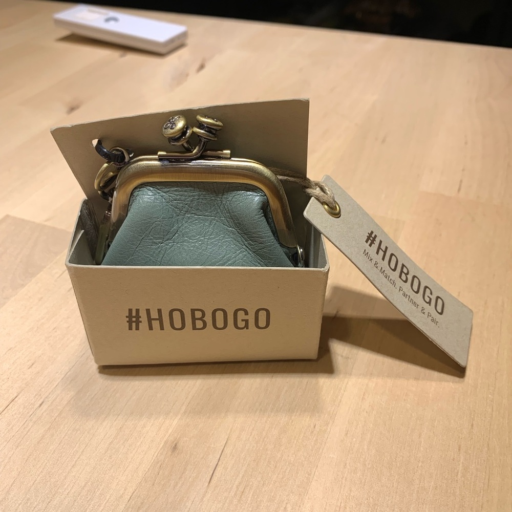 Hobo Intl NWT Leather Kisslock Purse W/ Dog Clip - Picture 2 of 5